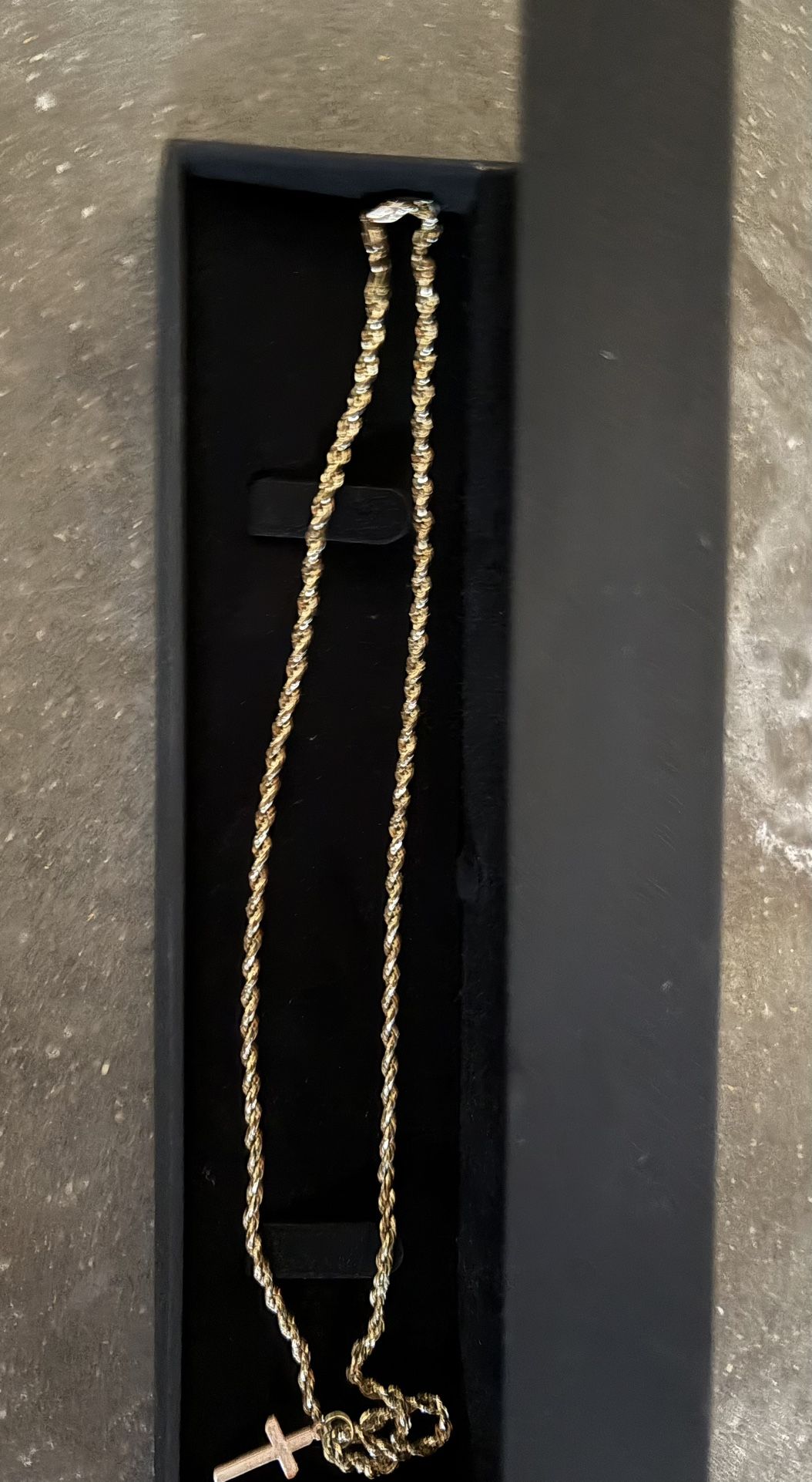 10K Yellow Gold Rope Chain With Cross