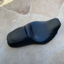 2021 Harley Davidson Street/ Road Glide