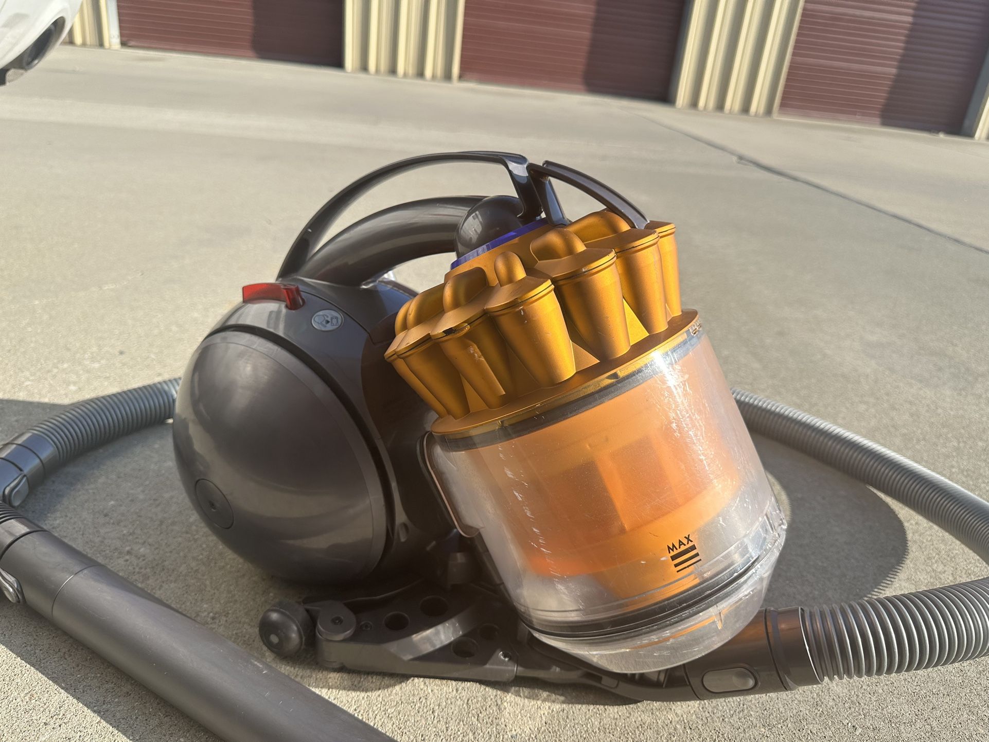 Dyson DC39