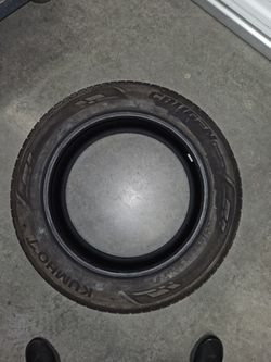 Kumho Crugen Tire  235/55/19