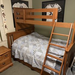 Twin Over Full Bunk bed With Twin Trundle