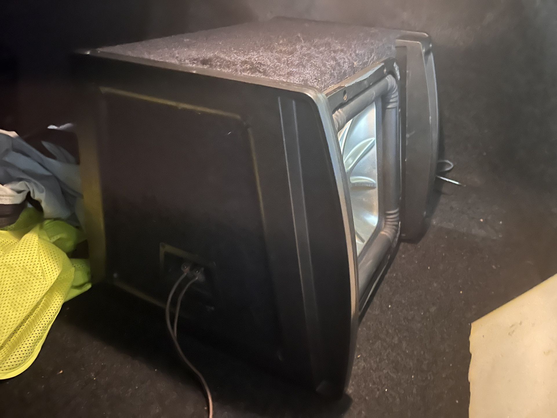 12 in kicker l7 sub box