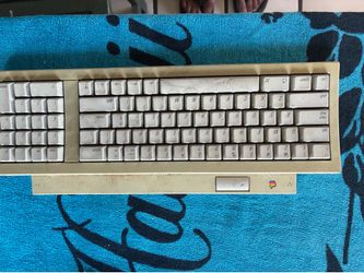 Apple Keyboard Il