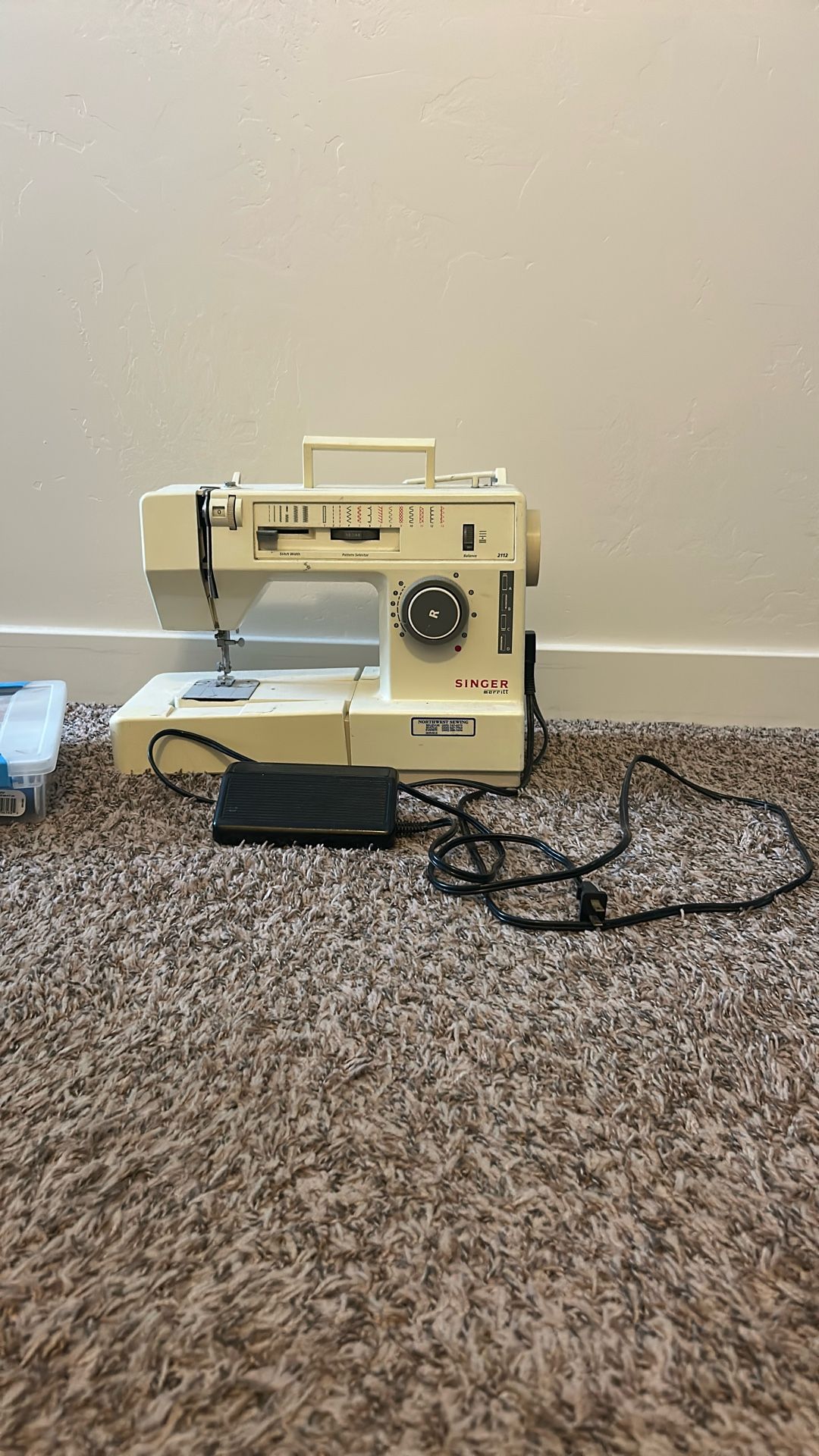 Singer Merrit 2112 Sewing Machine W/ Foot Pedal And Container Of Threading Supplies