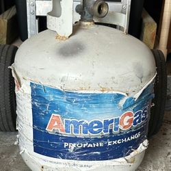 16.6 LB Propane Tank Holds Approx 4.5 Gallons 