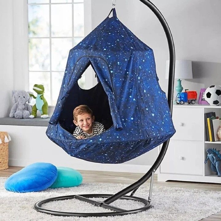 Kids Hanging Tent Pod