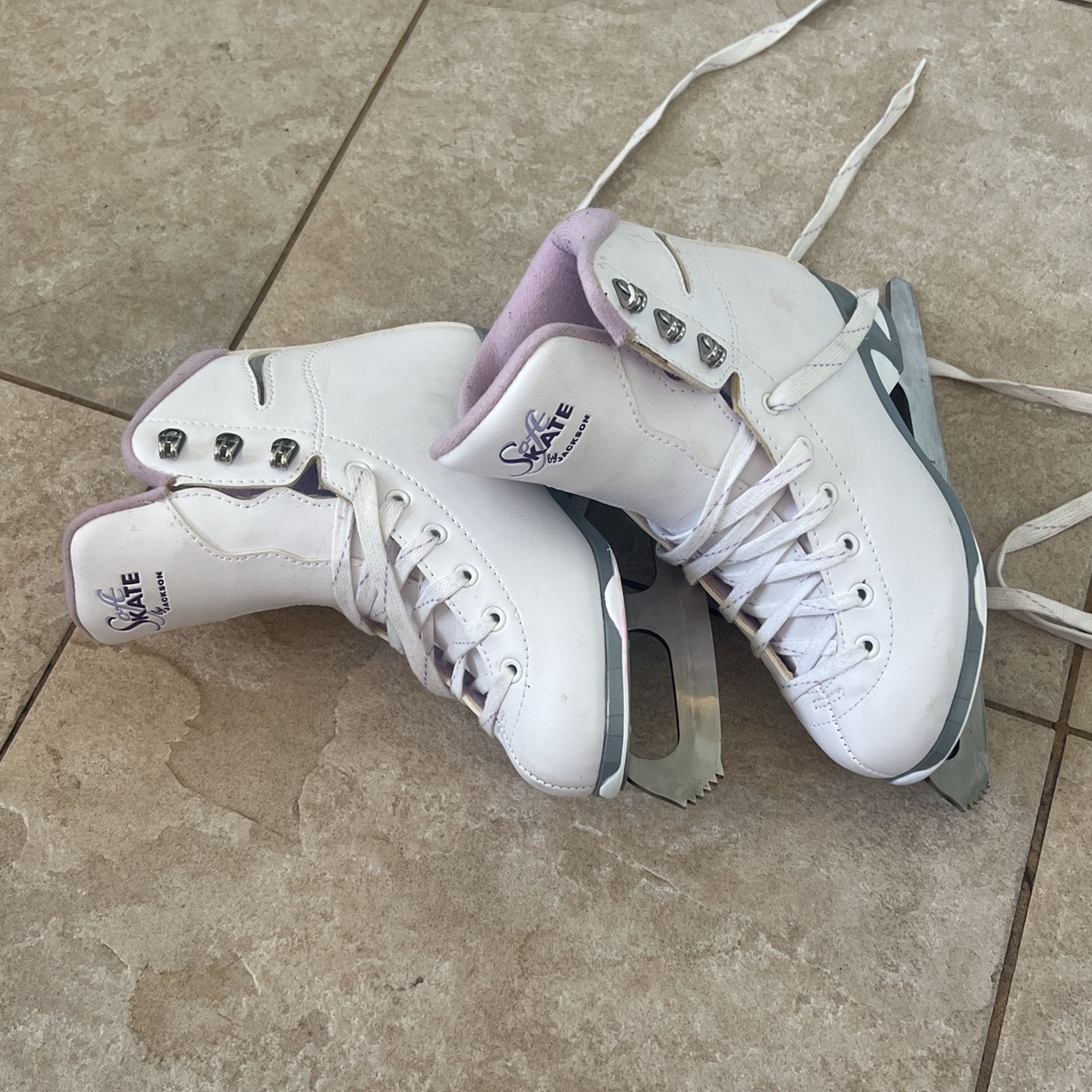 Jackson Ultima SoftSkate Womens Size 3 