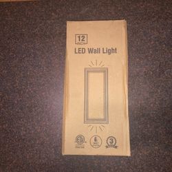 Smart LED wall light