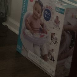 Baby Seat / Activity Chair 