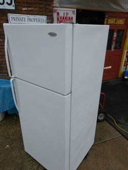 Apt Size Refrigerators 160.00 Today Only 4/17/17