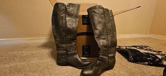 Size 11 womans boots