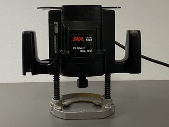 Skill Plunge Router