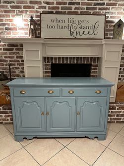 Beatiful  Refinished Thomasville  Credenza / Media Console / Buffet / Sideboard / Bar / Entryway Piece / Vanity