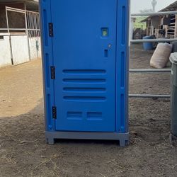 porta potties 