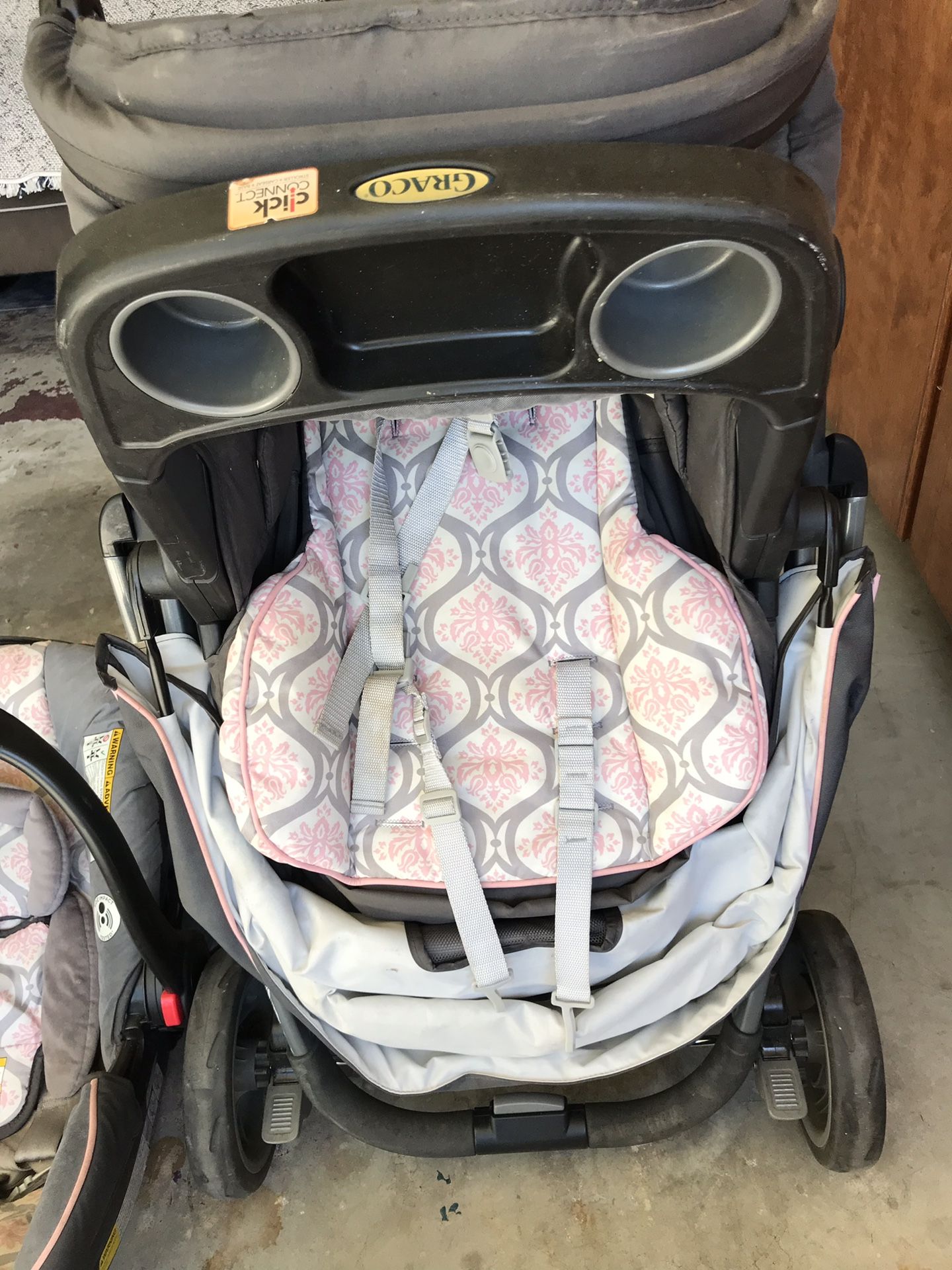 Graco stroller and infant seat
