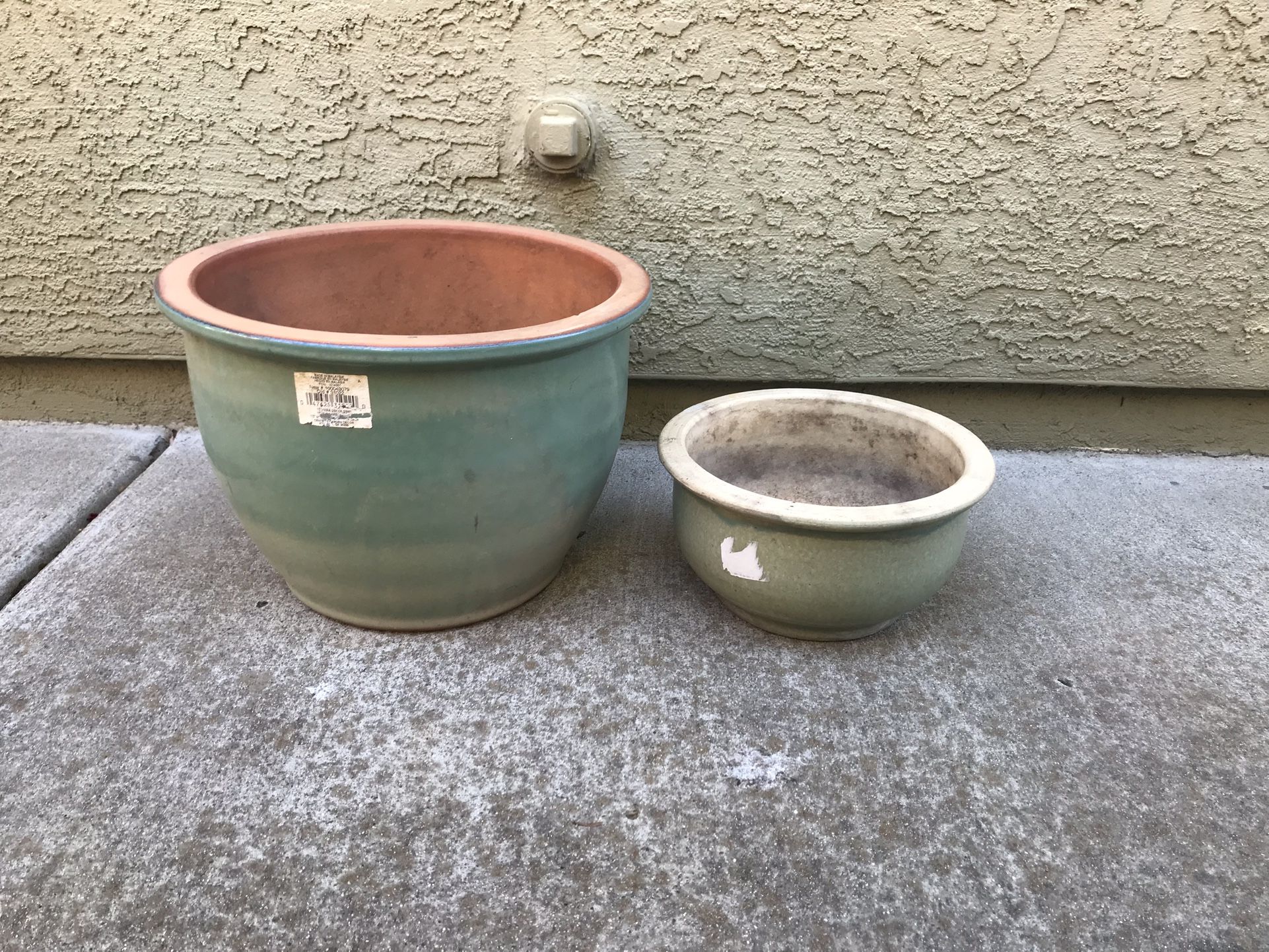 2 nice glazed garden pots