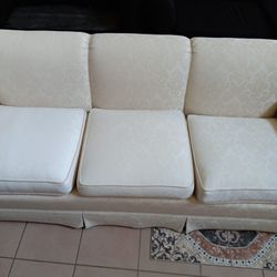 SOFFA  COUCH.  FOR 3. PERSONS