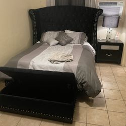 Queen Bed & Bedroom Set w/$1200 mattress. $500obo