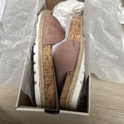 New In Box - Esprit Women’s sandals, Dusty Pink