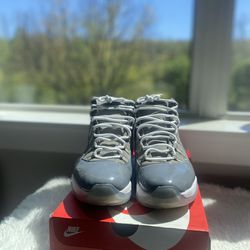 Retro Jordans Grey 11