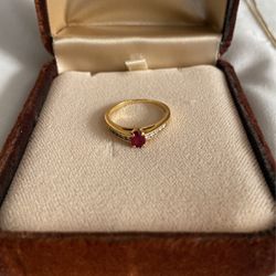 18k Ruby Diamond Ring 