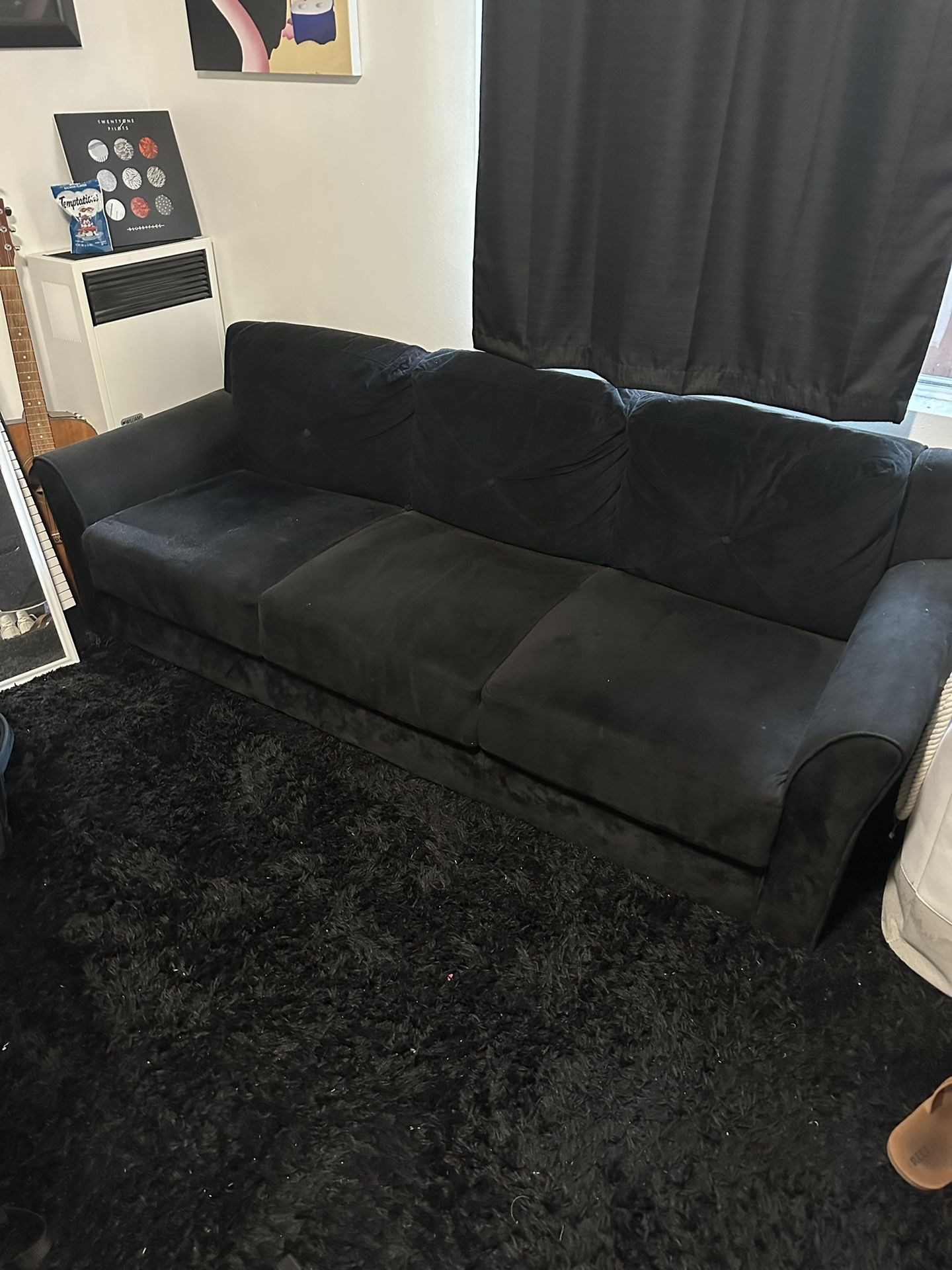 Black Couch (Detachable For Easy Moving!)