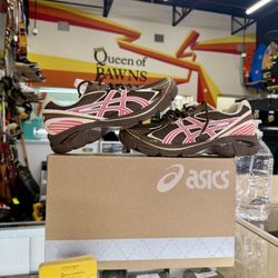 Size 10 Asics 