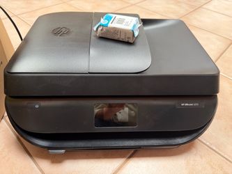 Printer HP officejet 5255 -copier scanner-400$
