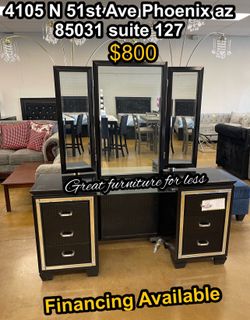 Vanity with mirror brand new
