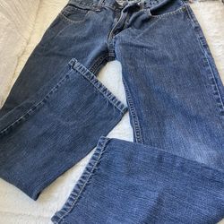 Levis 
