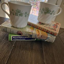 Vintage Corelle Meadow Coffee Mugs Set of 2