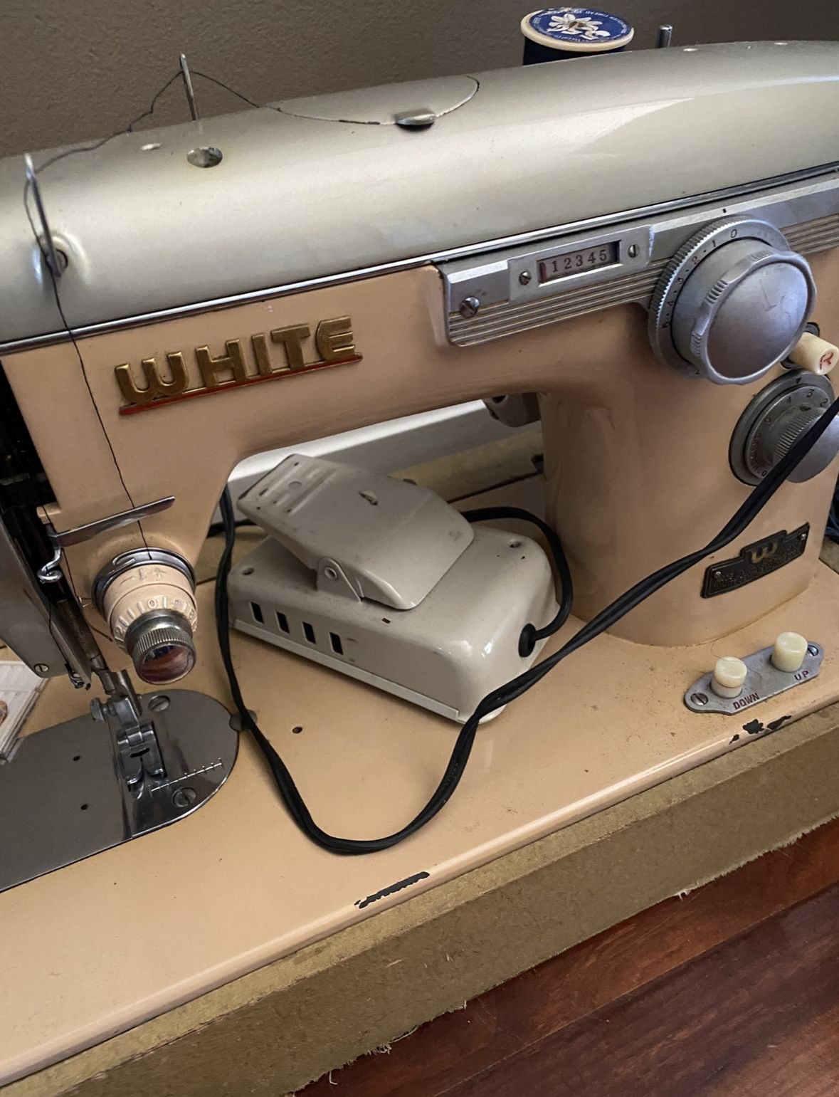 White Vintage Sewing machine