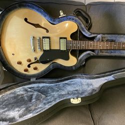 Epiphone Dot, Hard Case & VT20X Vox Amp