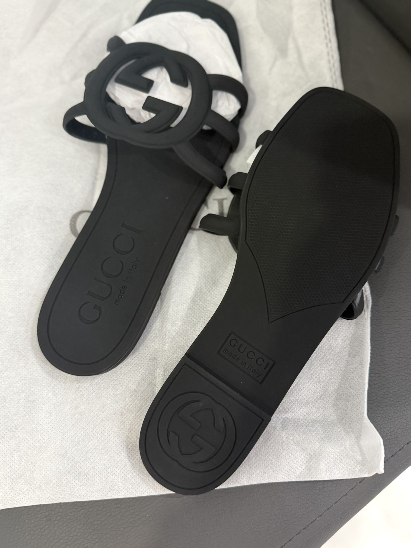 Women Black Gucci Rubber Sandals Size 37 