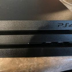 Ps4  ( 5 Games) (  2 Controllers )