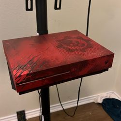 LIMITED EDITON GEARS OF WAR XBOX ONE