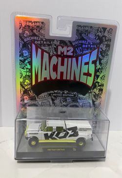 M2 Machines 1987 Ford F-350 Truck Die-Cast