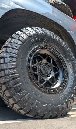 17" Kmc Wheels & Nitto Ridge Grapplers‼️