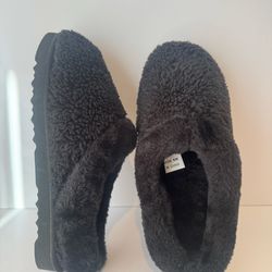 NEW cozy black slippers