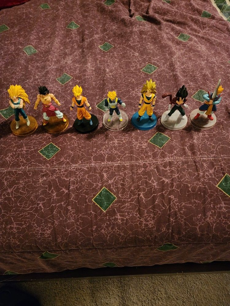 7 dragon ball figures lot