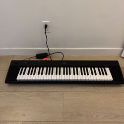 Yamaha NP-12B, 61-Key Piaggero Portable Keyboard Black TESTED