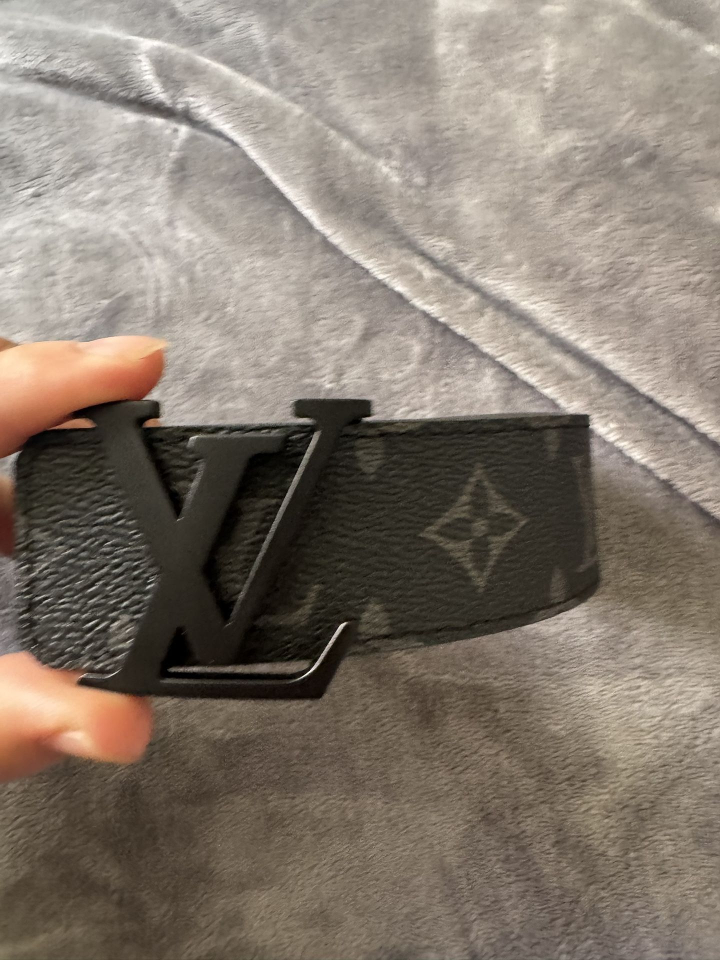 1:1 Black LV Belt