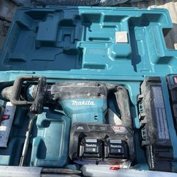 Makita Cordless hammer