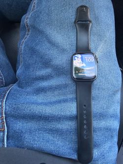 Apple Watch Series 4  44 mm