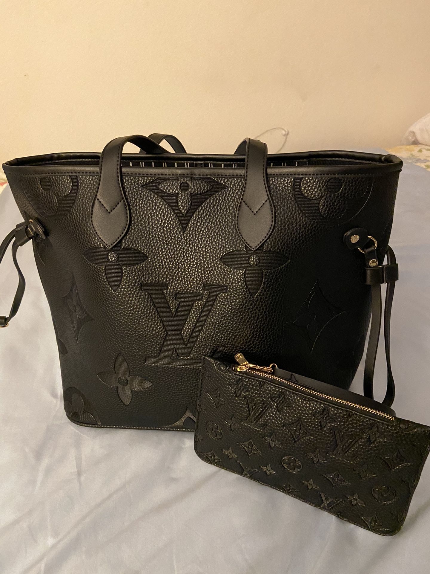 Black purse