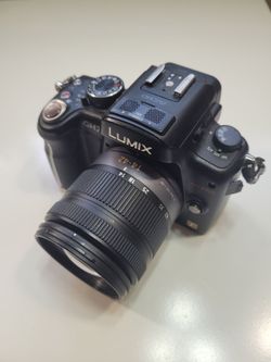 Panasonic gh2 with 14-42mm Lens