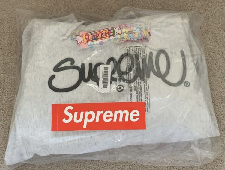 Supreme Raised Handstyle - Ash Grey