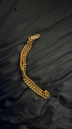 Solid gold chain