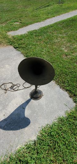 Old Horn Speaker