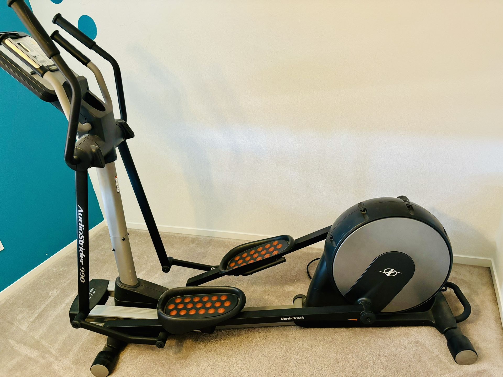 Norditrack Audiostrider 990 Elliptical Machine 